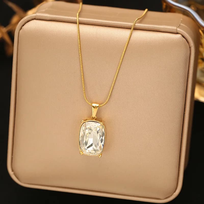 Rantai Leher Loket Kristal Zirkonia Segi Empat Besar