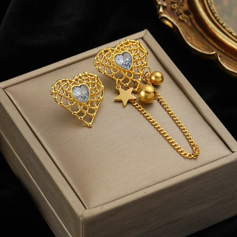 Anting-anting Gelung Jatuh Geometri Kipas, Warna Emas