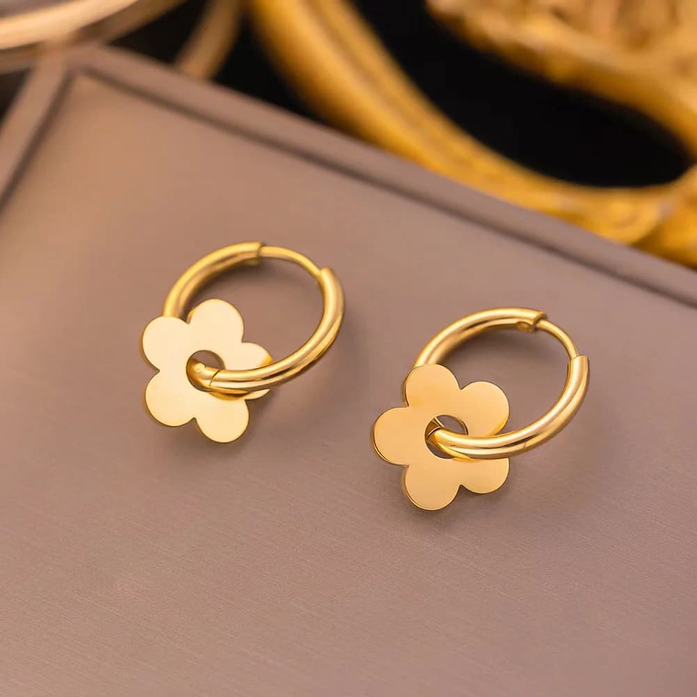 Anting-anting Paku Bunga Kecil, Salutan PVD Emas