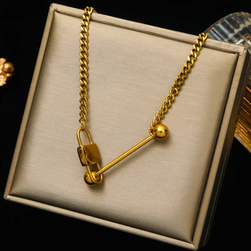 Set Kalung dan Gelang Manik Berkunci Warna Emas