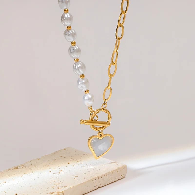 Kalung Loket Hati Mutiara