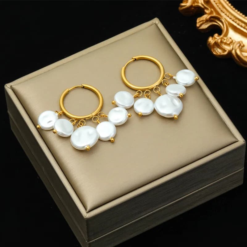 Anting-Anting Mutiara Irregular Rumbai