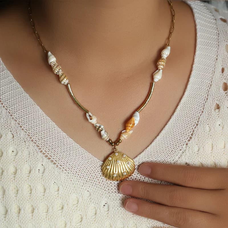 Kalung Loket Matahari Kerang Bintang Laut Emas