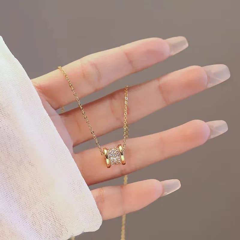 Kalung Loket Zirkon Bentuk Hati Berkelip