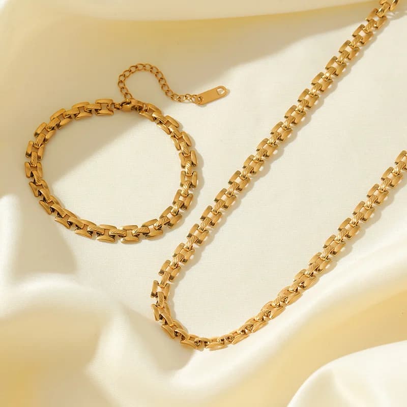 Set Rantai Leher & Gelang Geometri Emas
