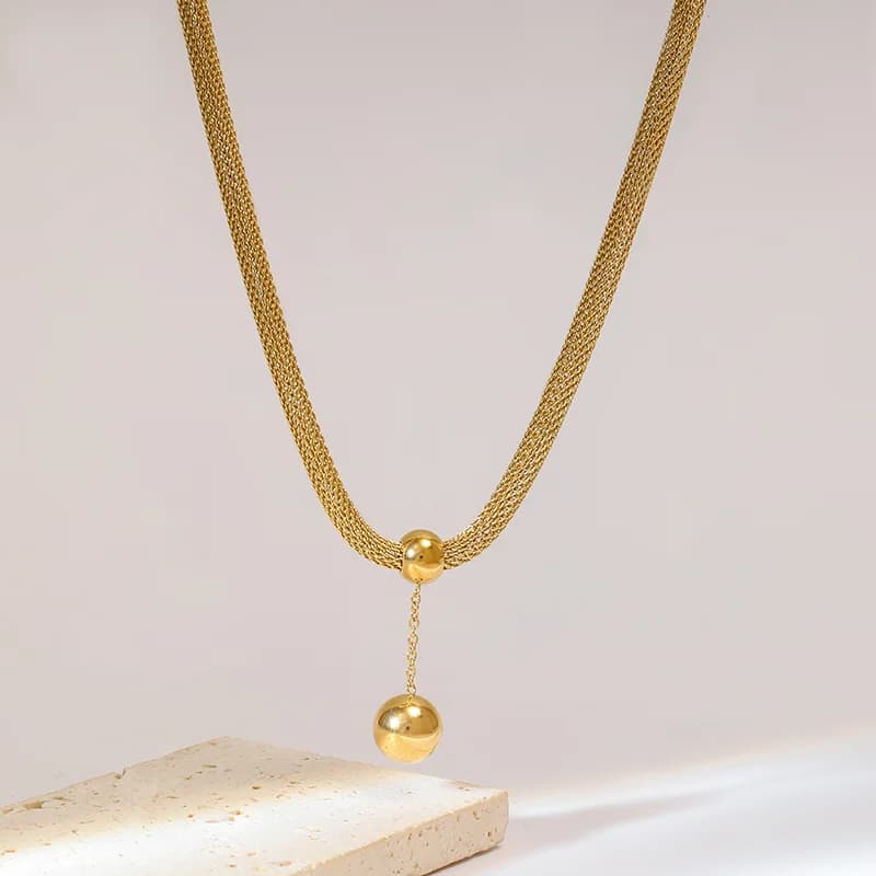 Set Kalung Loket Manik dan Anting-anting, Emas