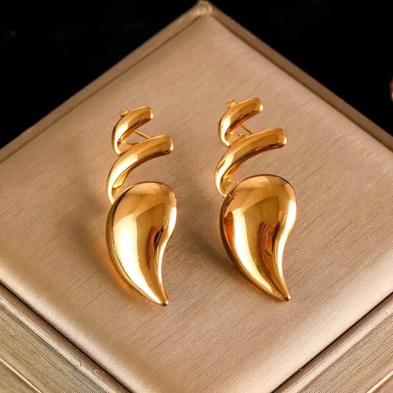 Anting-anting Charm Ular Bergantung Eksentrik