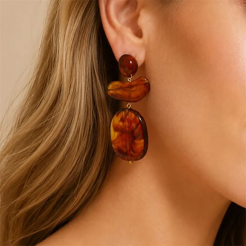 Anting-anting Juntai Resin Gaya Vintage