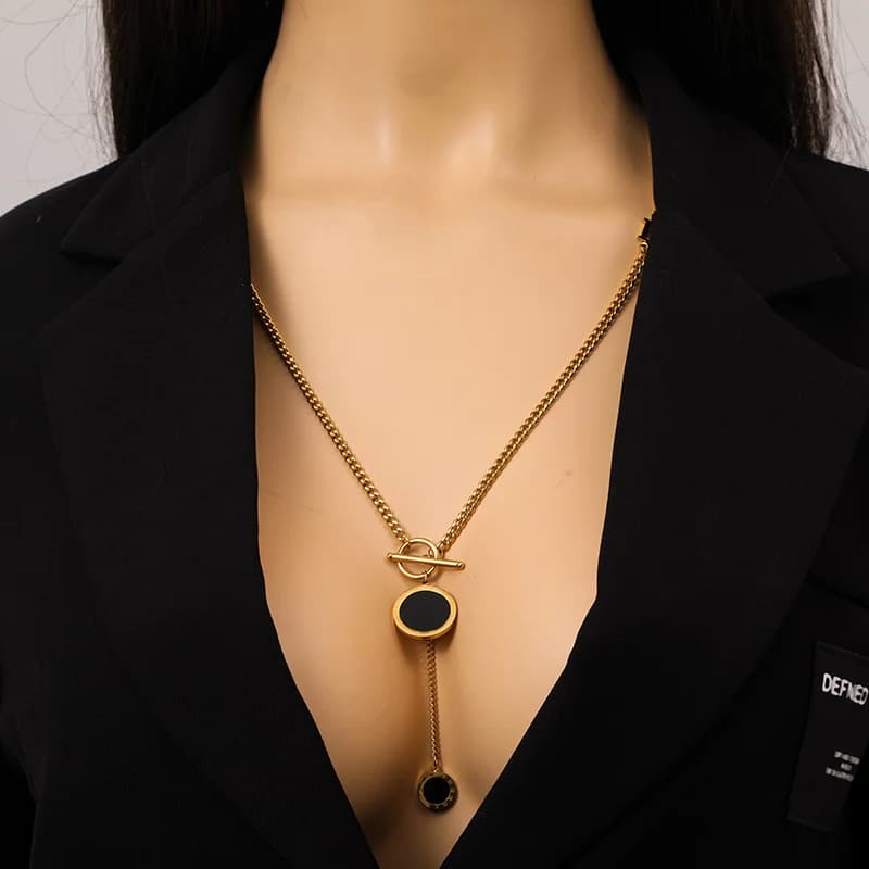 Rantai Leher Loket Bulat Hitam Panjang