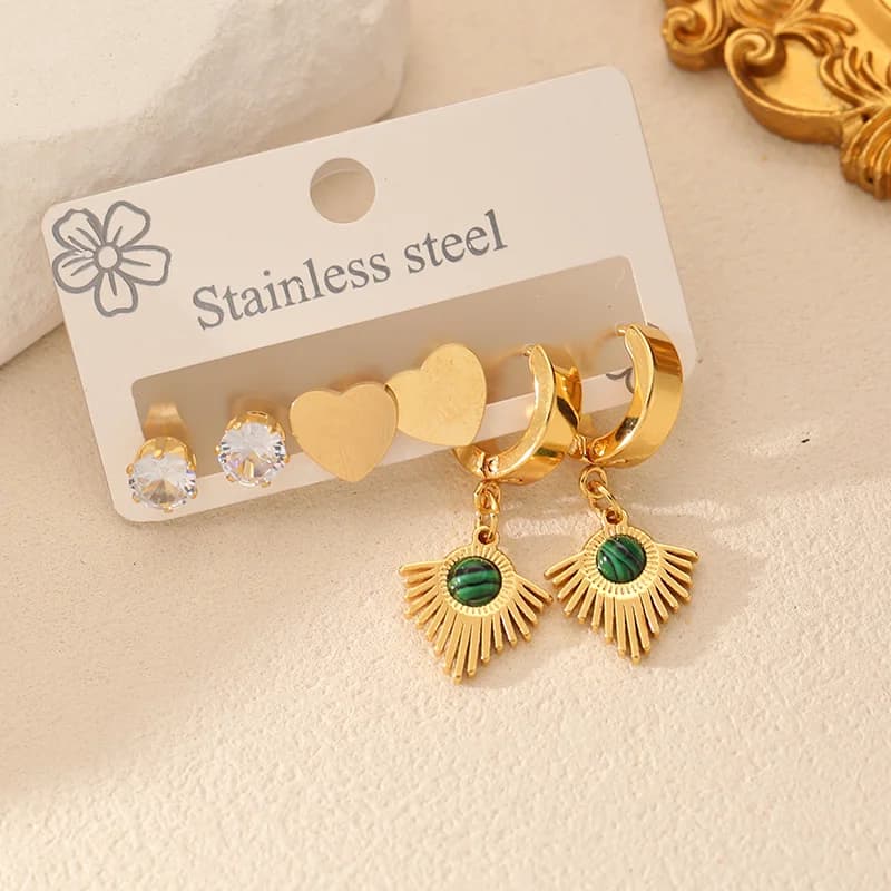 Anting-anting Permata Hijau Batu Vintage