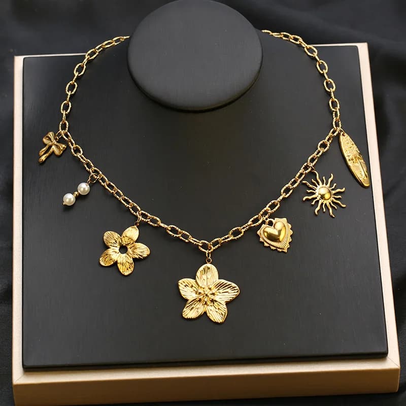 Rantai Loket Bunga Warna Emas