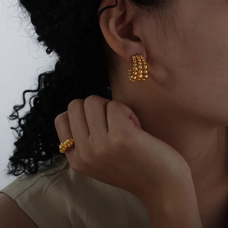 Anting-anting Stud Manik Bentuk C Emas Keluli Tahan Karat 316L