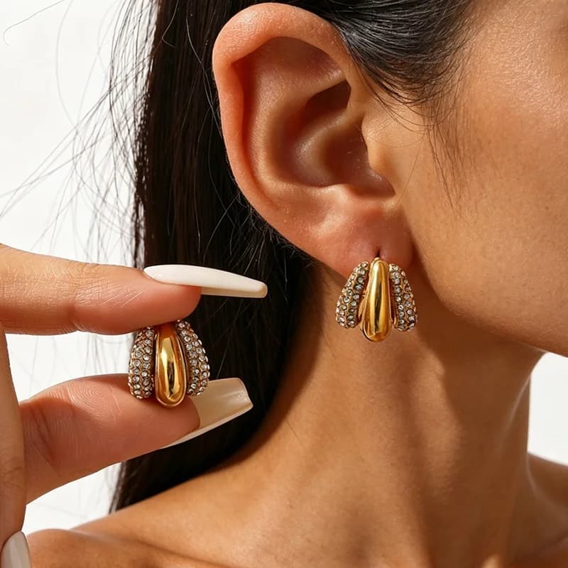 Anting-anting Stud Zirkon Berbentuk C Geometri
