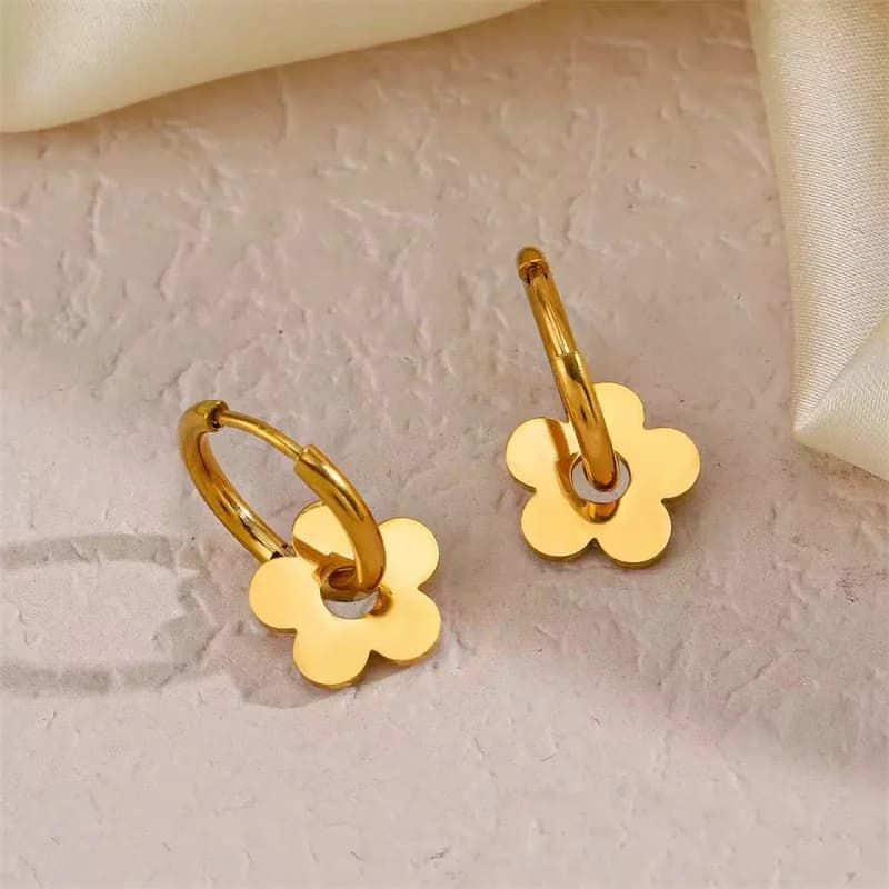 Anting-anting Stud Reben Emas Keluli Tahan Karat
