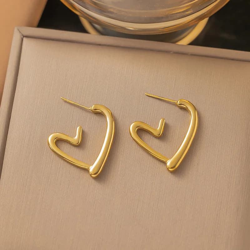 Anting-anting Stud Berlian Hati, Keluli Tahan Karat