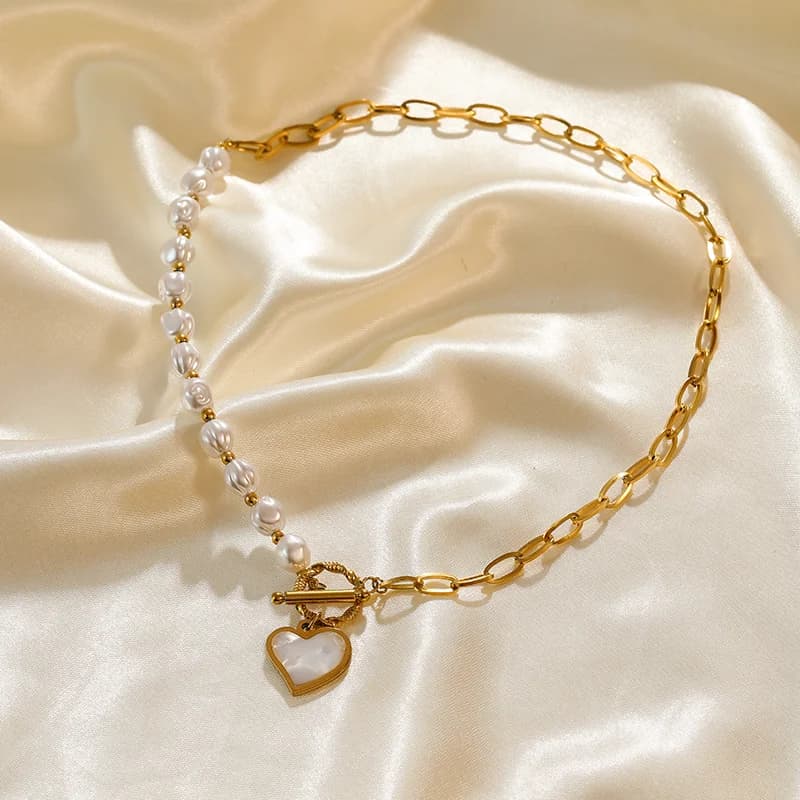 Kalung Loket Hati Mutiara