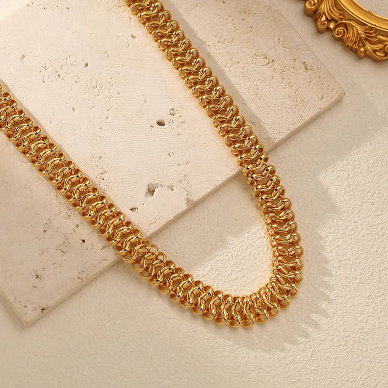 Kalung Leher Ber tekstur Platan 18K PVD