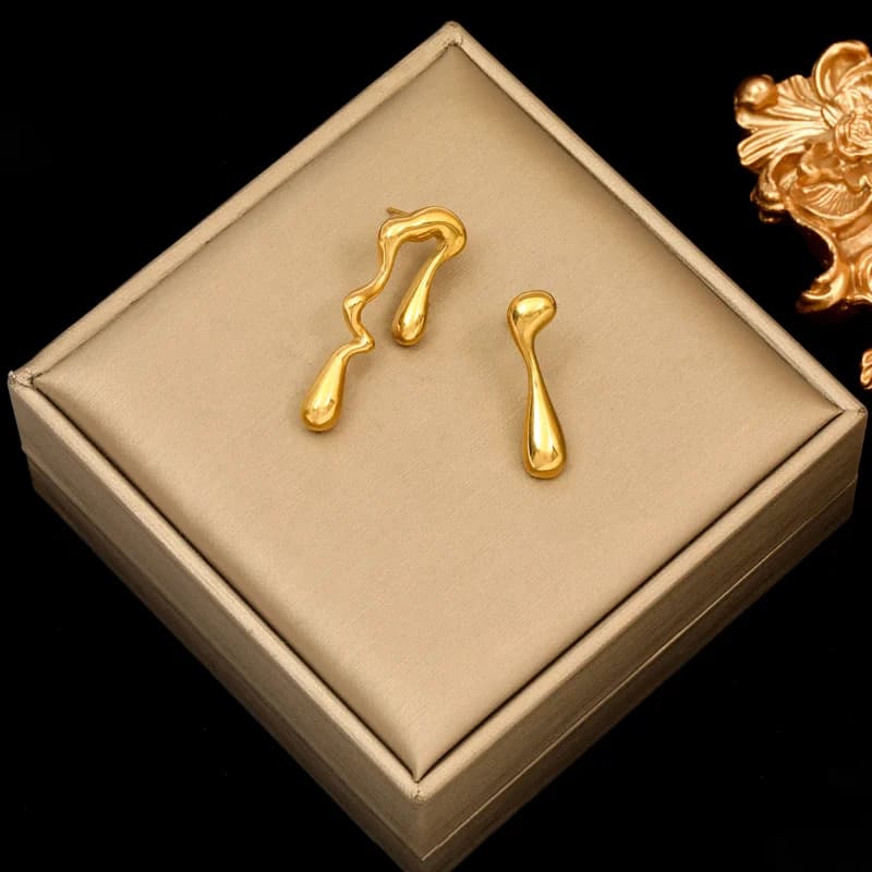 Anting-anting Gantung Panjang Emas Keluli Tahan Karat