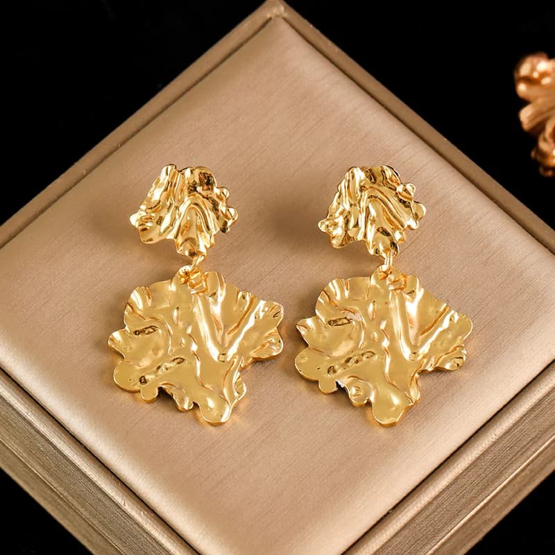 Anting-anting Charm Ular Bergantung Eksentrik