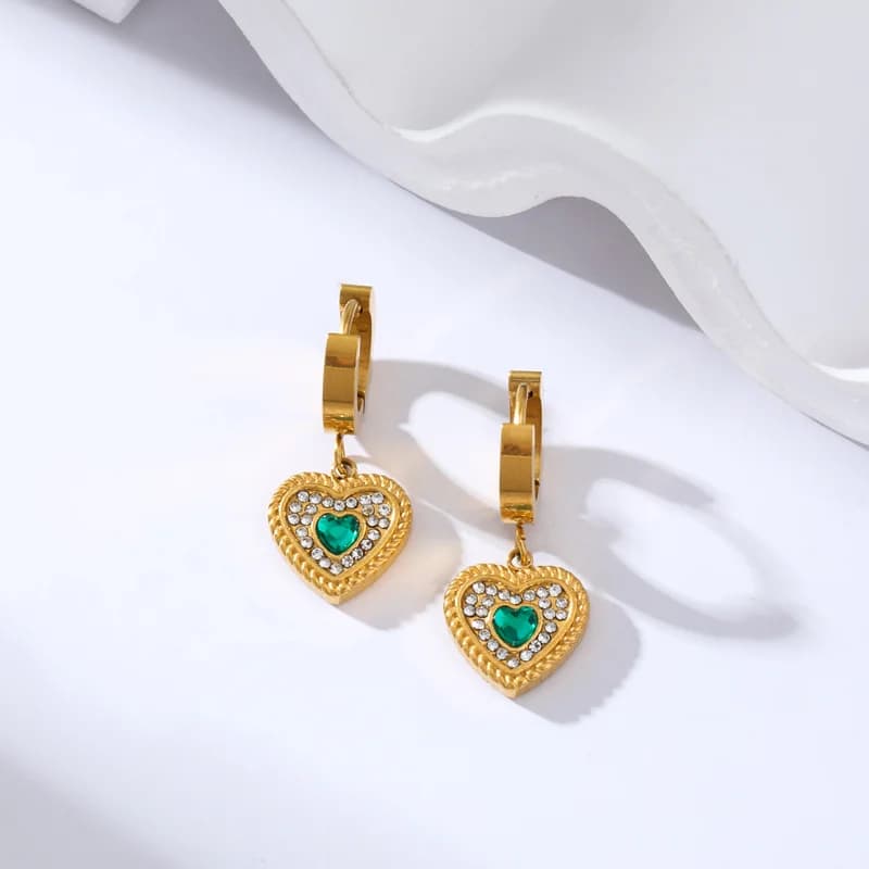 Anting-Anting Jatuh Hati Kupu-Kupu, Berlapis Emas