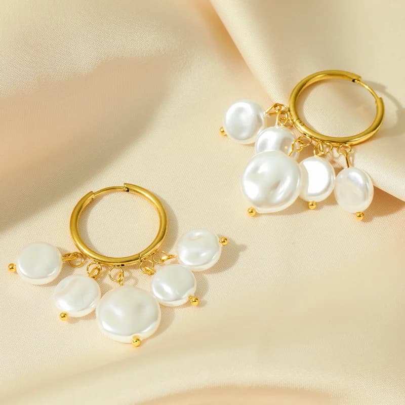 Anting-anting Mutiara Stud Emas
