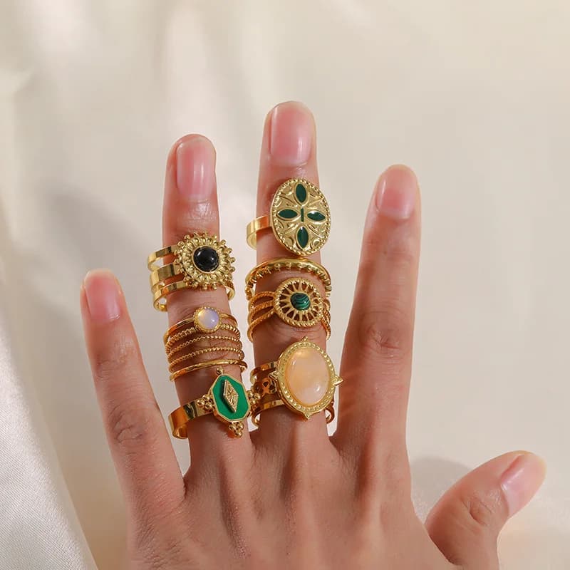 Cincin Boleh Laras Retro Keluli Tahan Karat Wanita