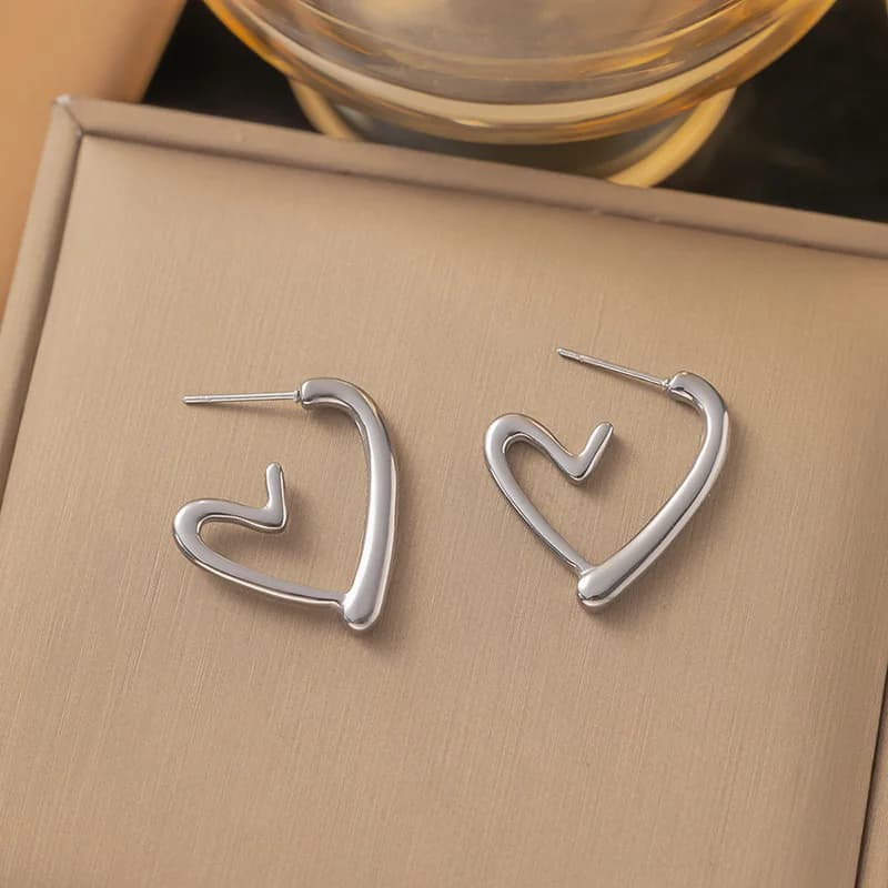 Anting-anting Stud Berlian Hati, Keluli Tahan Karat