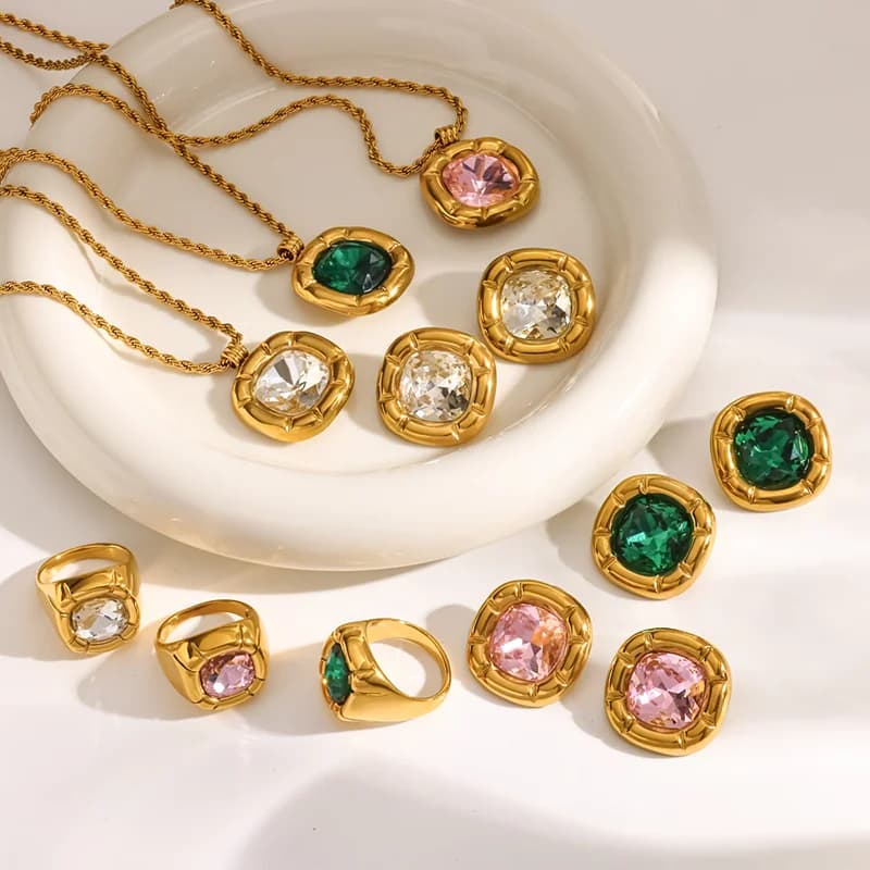 Set Kalung Choker & Anting Zirkonia Kubik