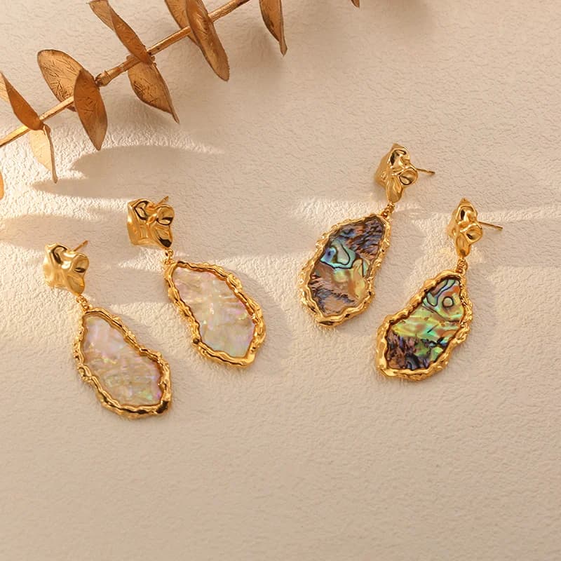 Anting-Anting Gantung Warna Tidak Sekata Sepasang