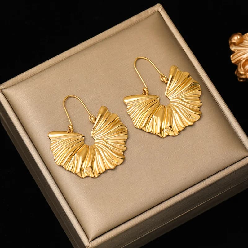 Anting-Anting Gantung Bunga Ginkgo Emas