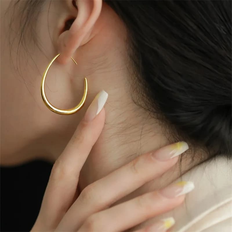 Anting-anting Stud Bentuk C, Keluli Tahan Karat Bersalut Emas