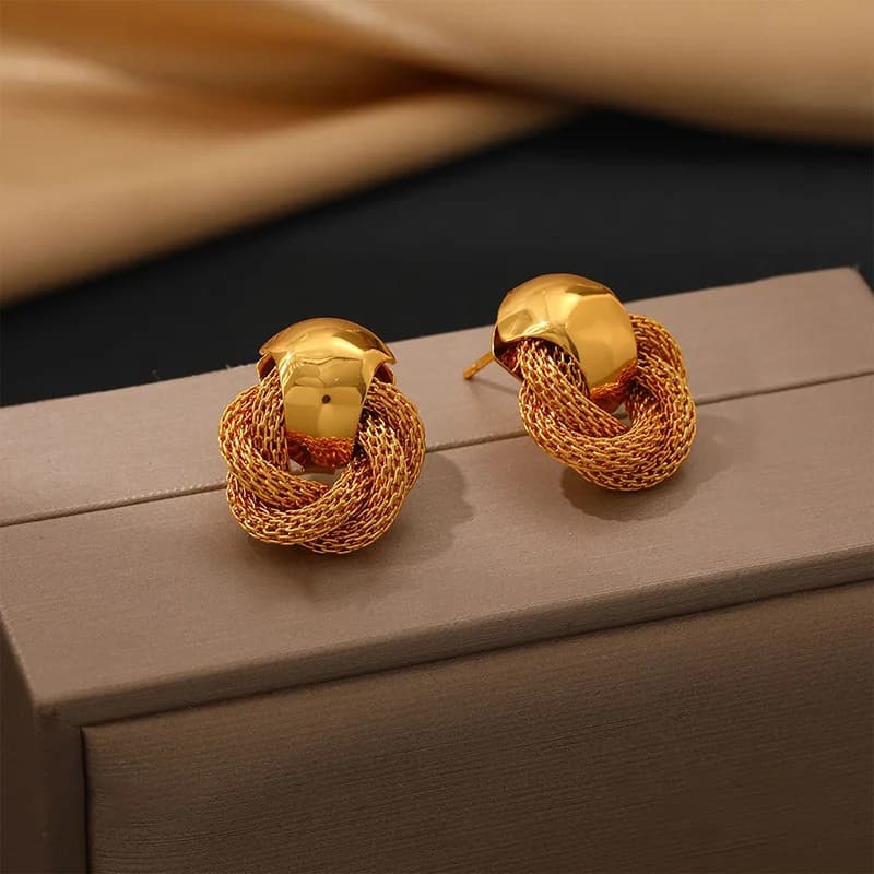 Anting-anting Stud Zirkon Berbentuk C Geometri