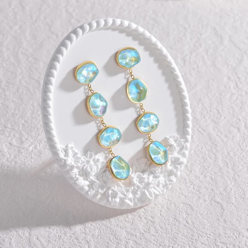 Anting-anting Juntai Batu Biru, Disalut Emas