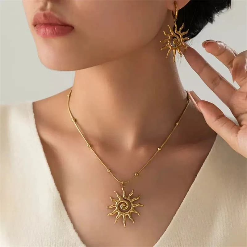 Set Kalung & Anting-anting Matahari Vintage