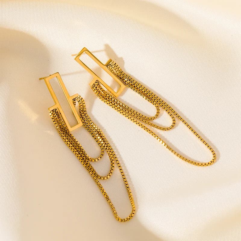 Anting-anting Juntai Rumbai Warna Emas