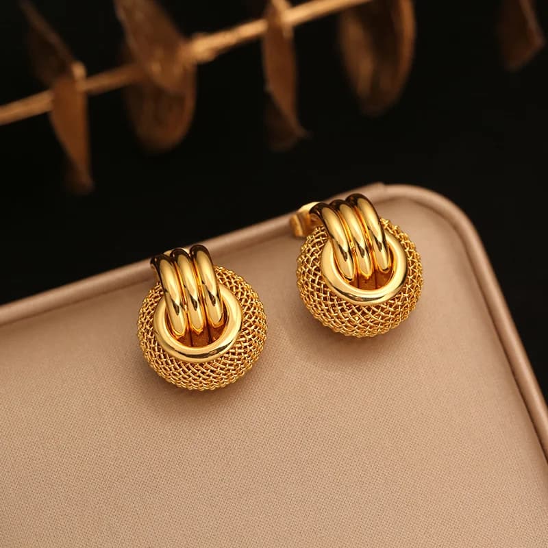 Anting-anting Stud Zirkon Berbentuk C Geometri