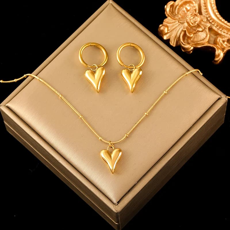 Set Kalung & Anting-Anting Loket Mutiara Kerang Bintang