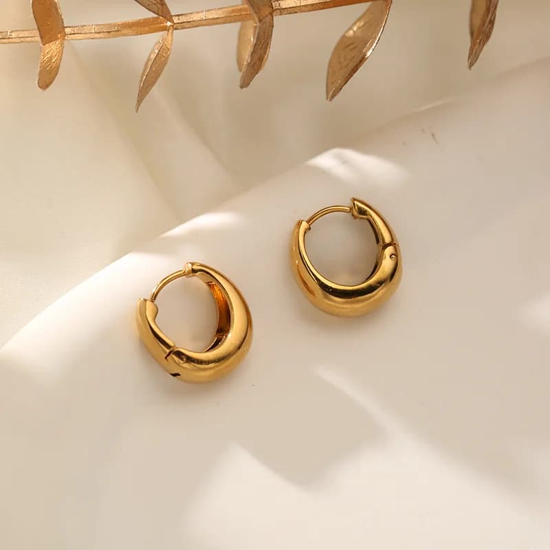Anting-anting Stud Bentuk Hati Geometri, Warna Emas