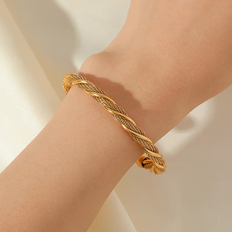 Gelang Tangan Bangle Berpilin Boleh Laras Berwarna Emas Keluli Tahan Karat 316L