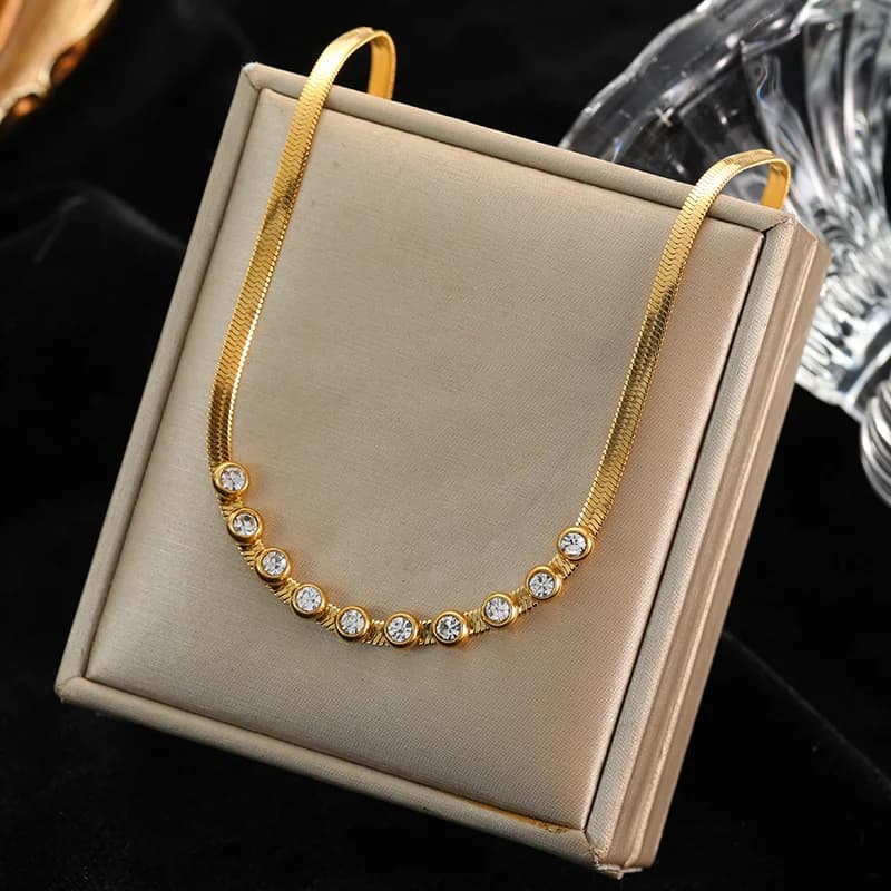 Rantai Choker Zirkon Warna Emas