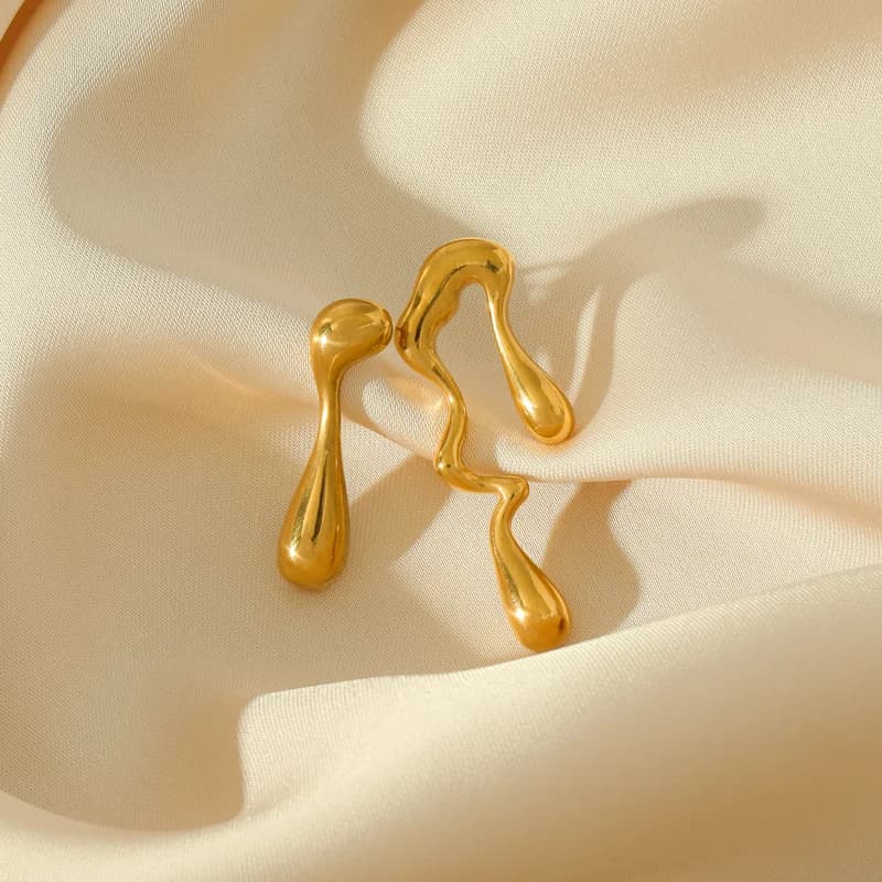 Anting-anting Stainless Steel Warna Emas Reka Bentuk Tidak Sekata