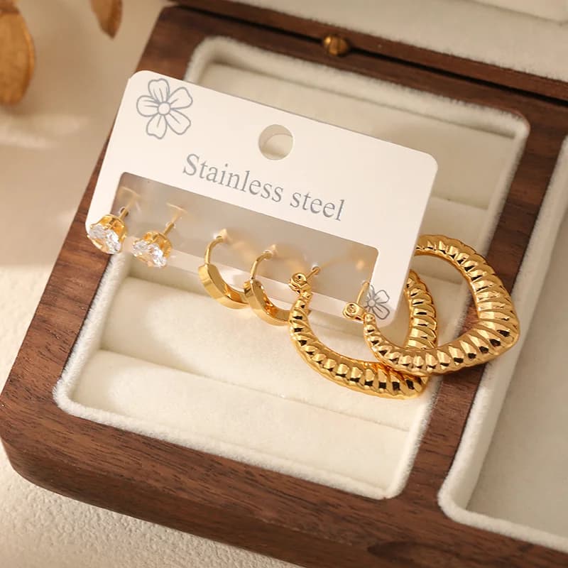Set Anting Stud Hati Zirkon Keluli Tahan Karat