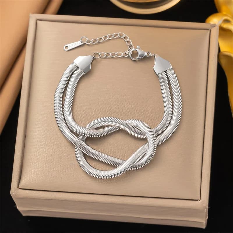 Set Rantai Leher dan Gelang Ular Simpul Emas