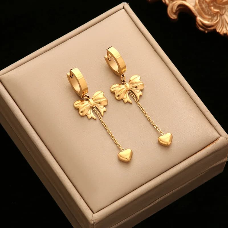 Anting-anting Bunga Ros, Keluli Tahan Karat