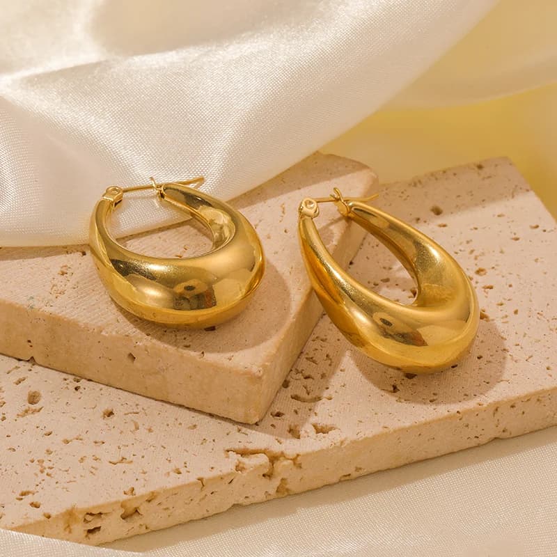 Anting-anting Hoop Tebal Geometri, Tekstur PVD Emas