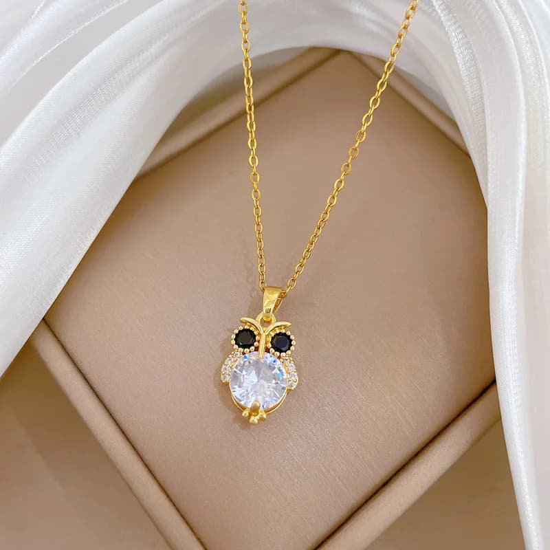 Kalung Loket Burung Hantu Berkilau Zirkonia