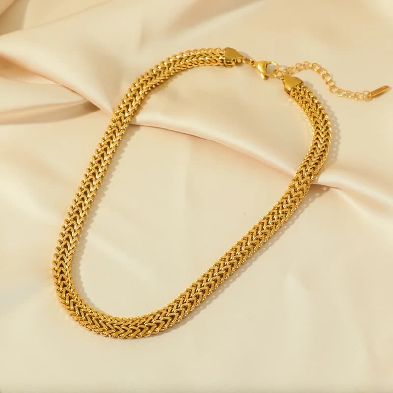 Set Choker Rantai Tebal Warna Emas dan Gelang Tangan